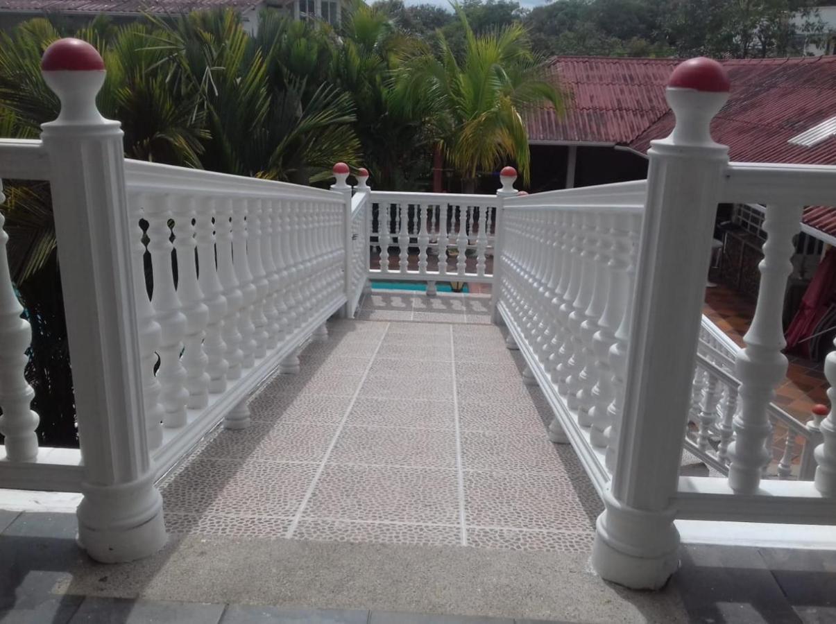 Hotel Campestre La Toscana 比亚维森西奥 外观 照片
